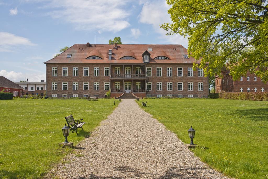 Romantik Hotel Gutshaus Ludorf Εξωτερικό φωτογραφία